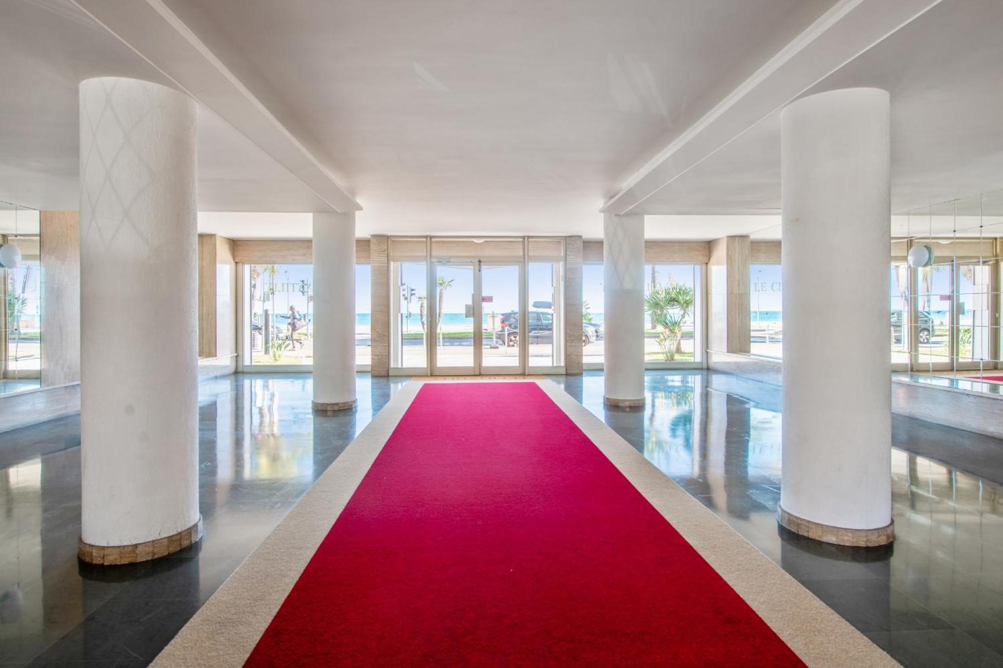 شقة Le Balcon Sur La Baie - Welkeys كانيو سور مير المظهر الخارجي الصورة